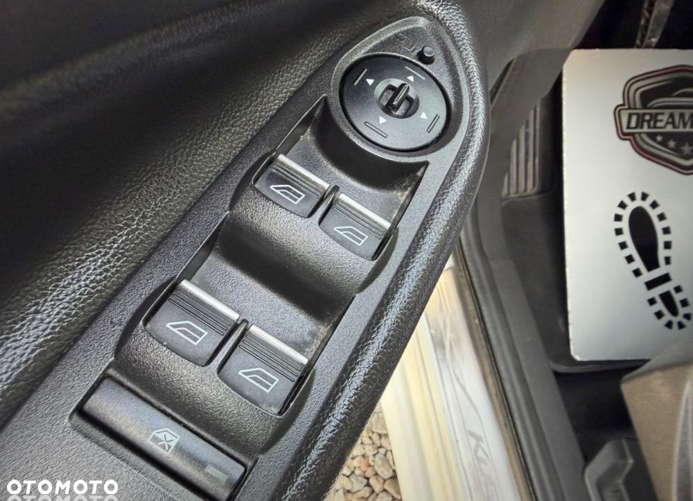 Ford Kuga 2.0 TDCi 2x4 Individual - 28