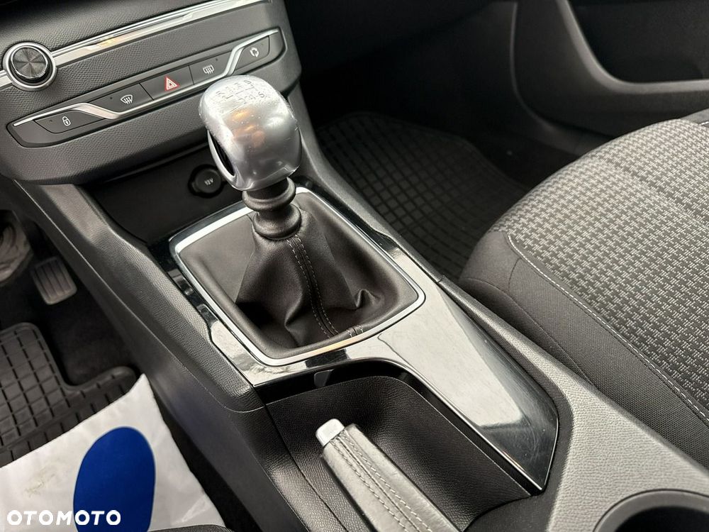 Peugeot 308 - 17