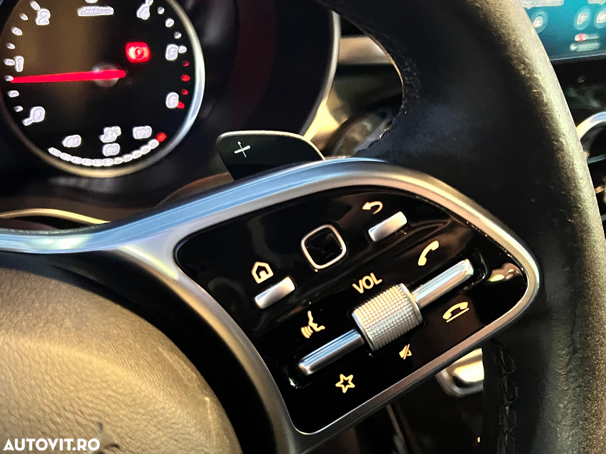 Mercedes-Benz GLC 300 d 4Matic 9G-TRONIC Exclusive - 11