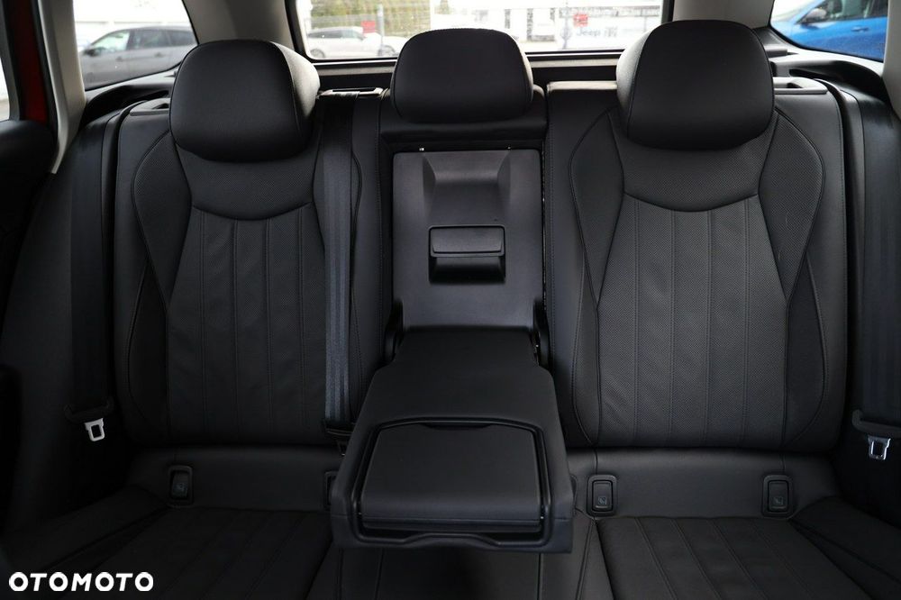 Skoda Superb 2.0 TDI SCR Selection DSG - 28