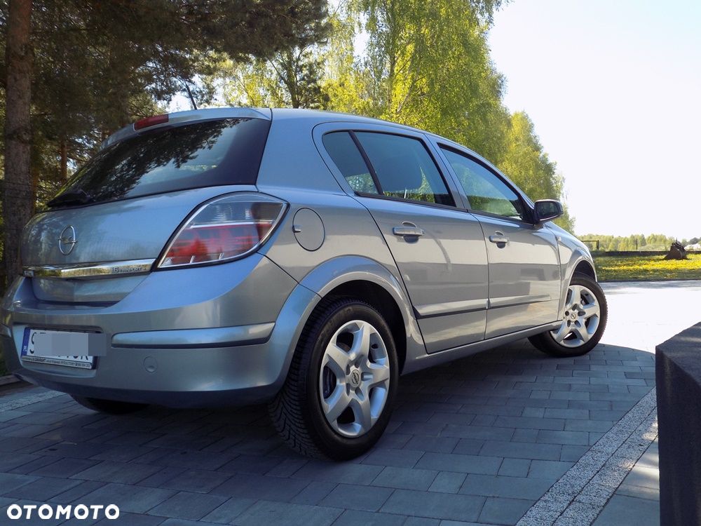 Opel Astra 1.6 Edition - 11