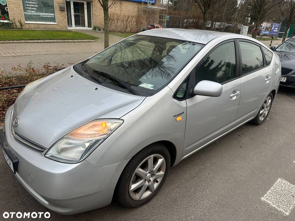Toyota Prius - 2