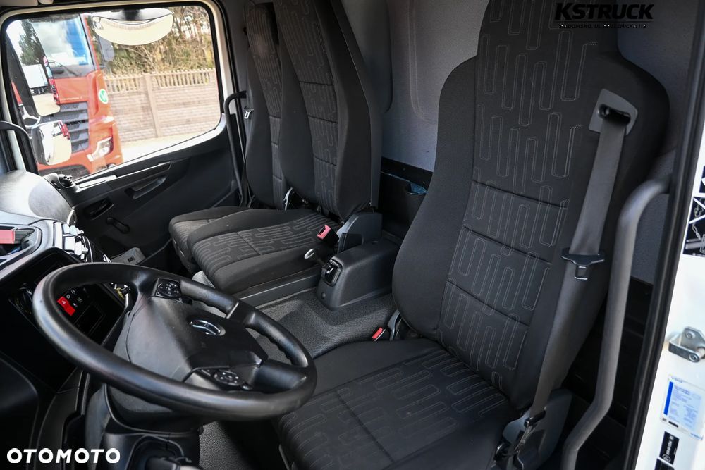 Mercedes-Benz Atego 818 L Kontener 7,25 - 21