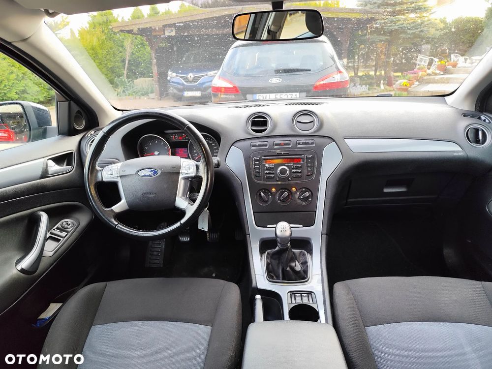 Ford Mondeo 1.6 Ambiente - 6