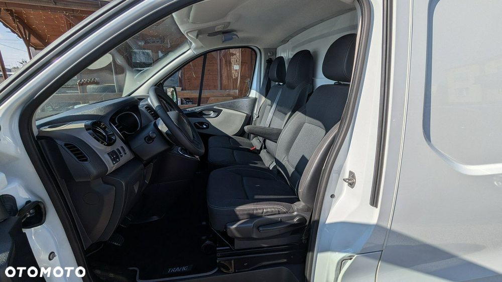 Renault Trafic - 14
