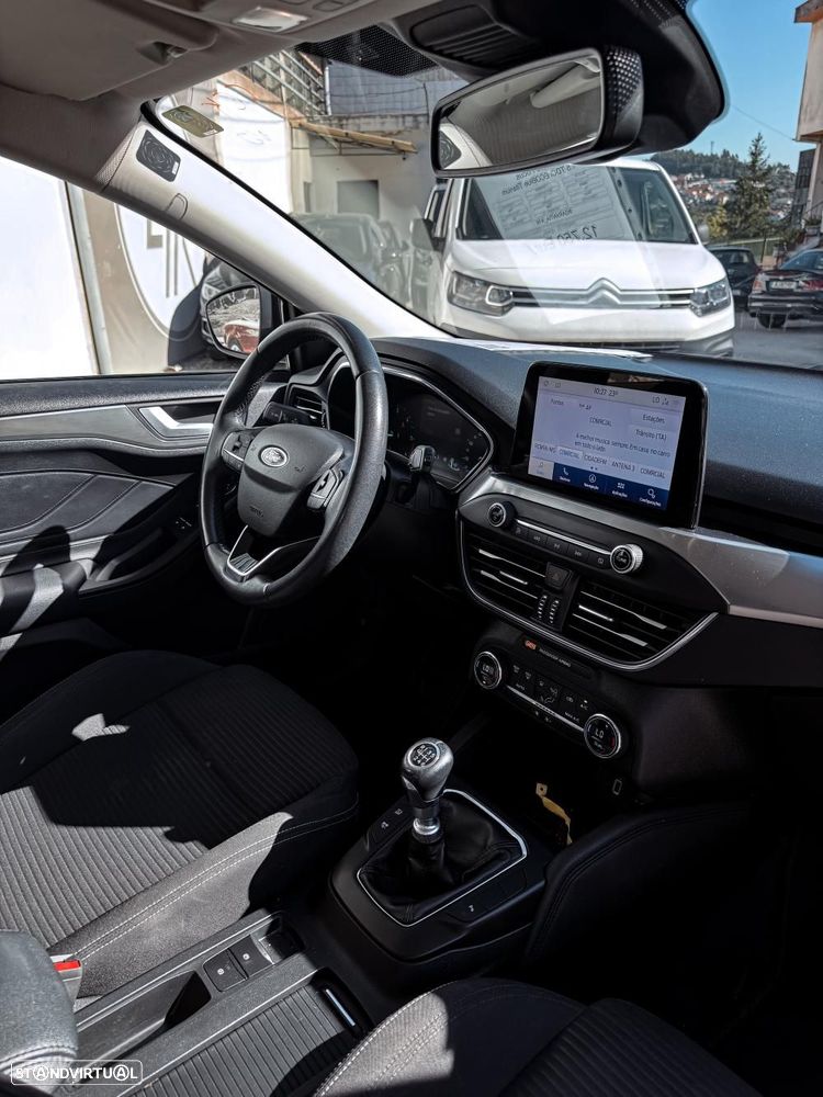 Ford Focus 1.5 TDCi ECOBlue Titanium - 6