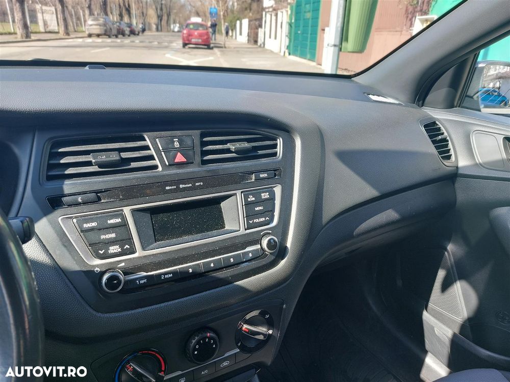 Hyundai i20 - 10