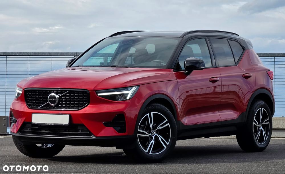 Volvo XC 40 T3 R-Design - 11