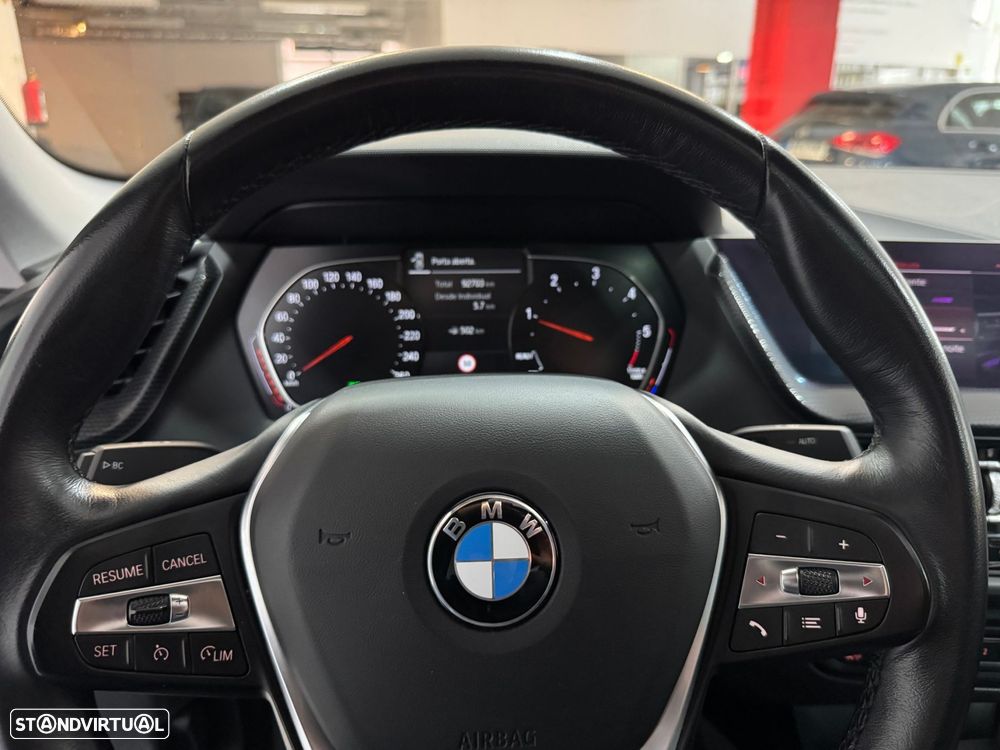 BMW 216 Gran Coupé d Aut. Advantage - 29