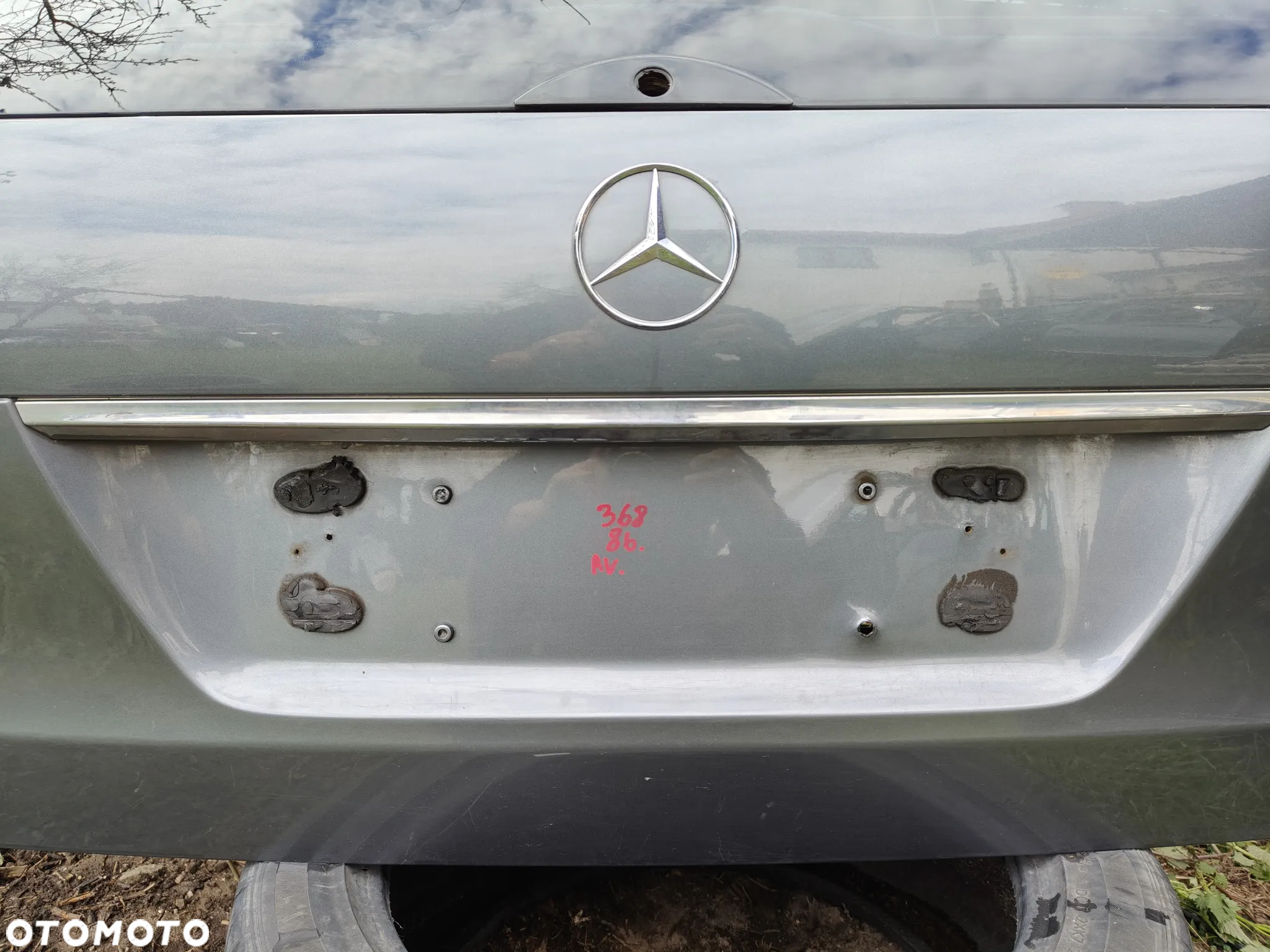 MERCEDES W211 Kombi Klapa Tylna Lak 368 - 5