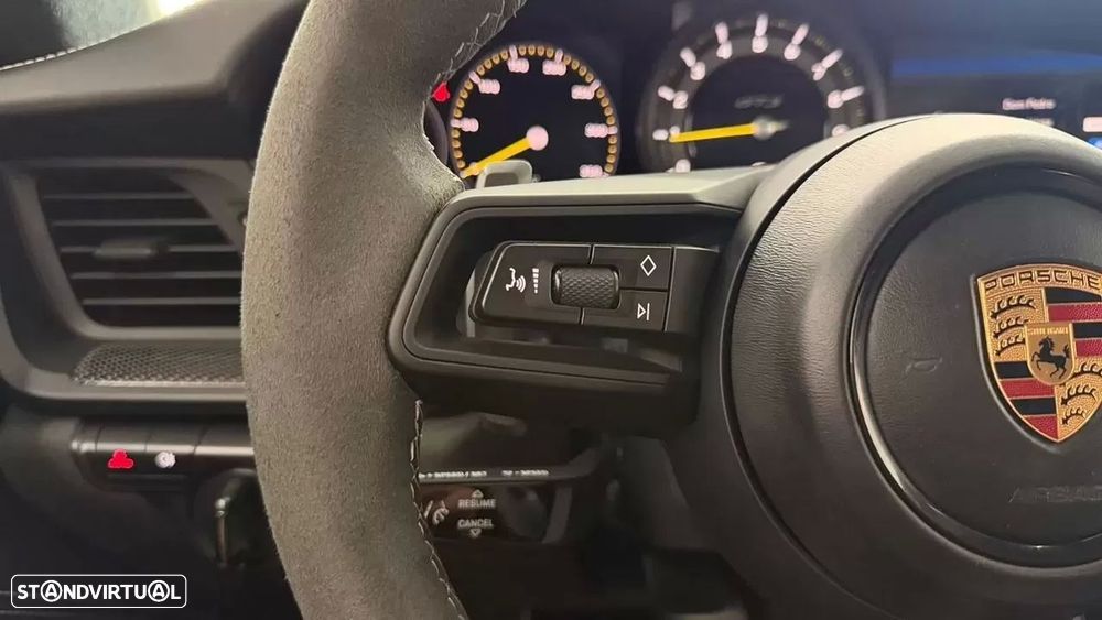 Porsche 911 (992) GT3 PDK - 25