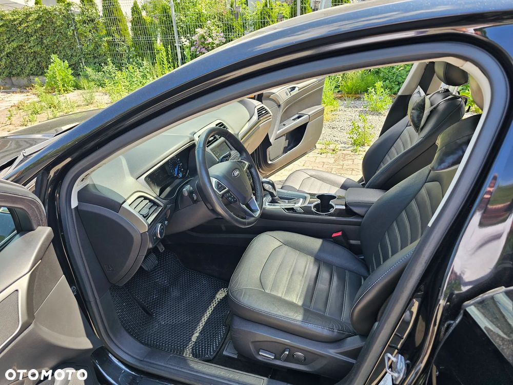 Ford Fusion - 6