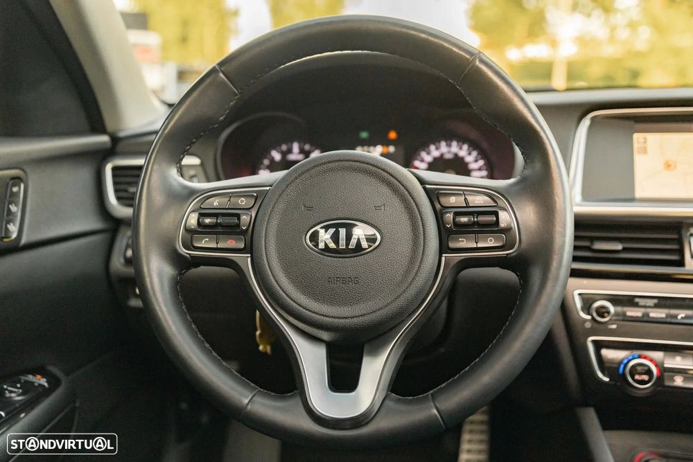 Kia Optima SW 1.7 CRDi Fleet - 16