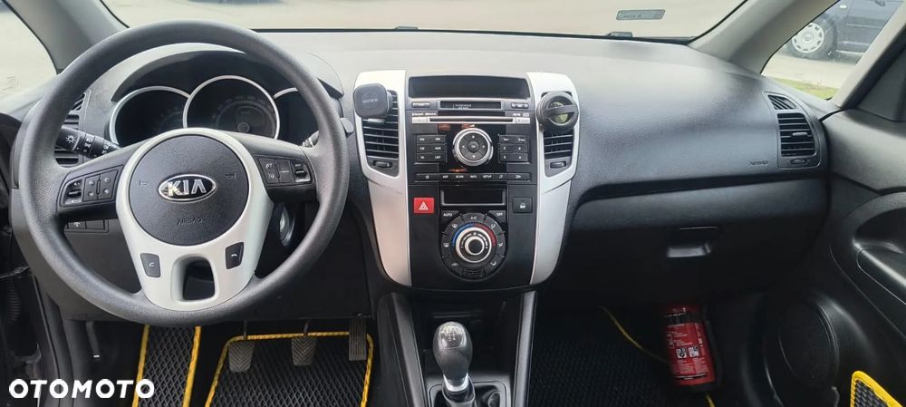 Kia Venga - 13