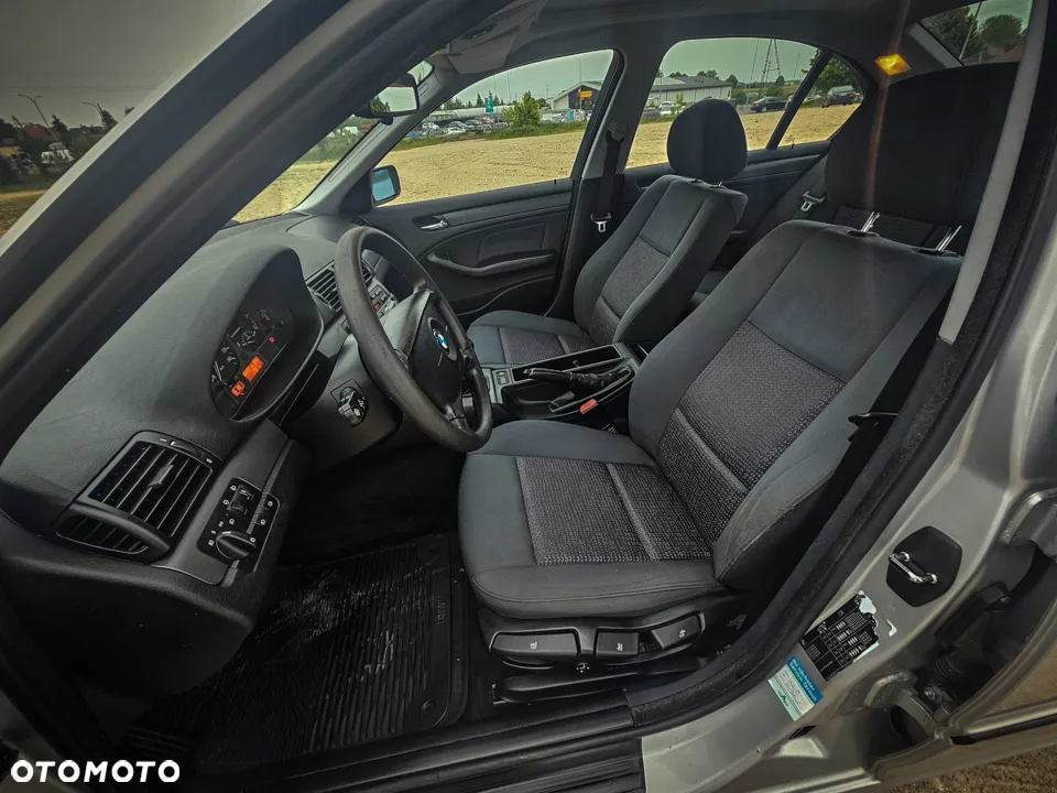 BMW Seria 3 316i - 16