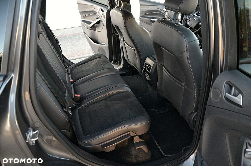 Ford Kuga - 18