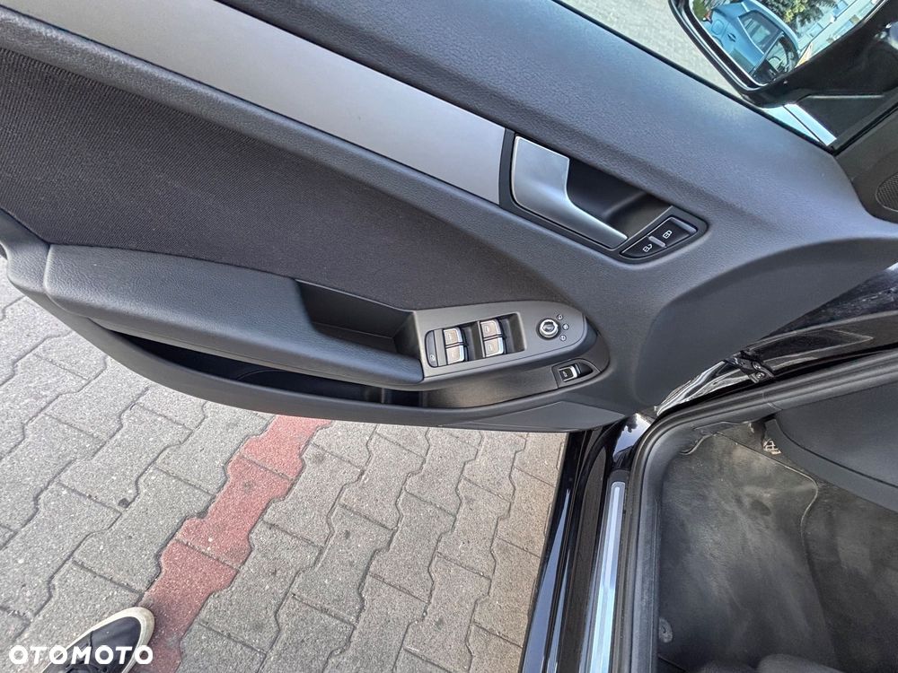 Audi A4 Limousine - 12