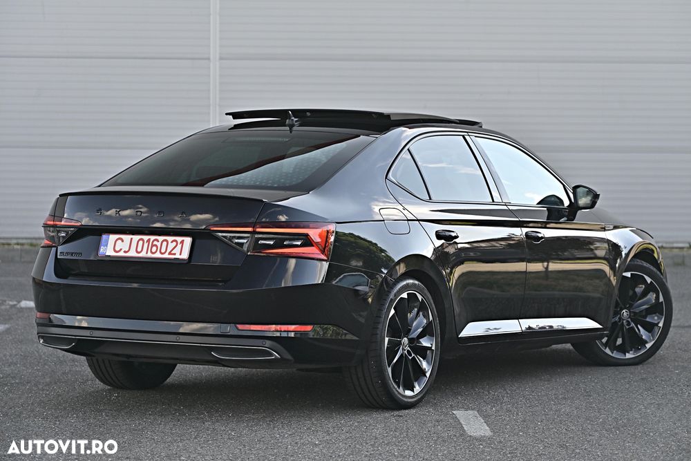 Skoda Superb 2.0 TDI DSG Sportline - 11