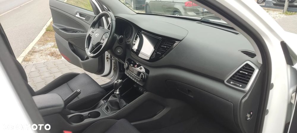 Hyundai Tucson blue 1.7 CRDi 2WD Passion - 10