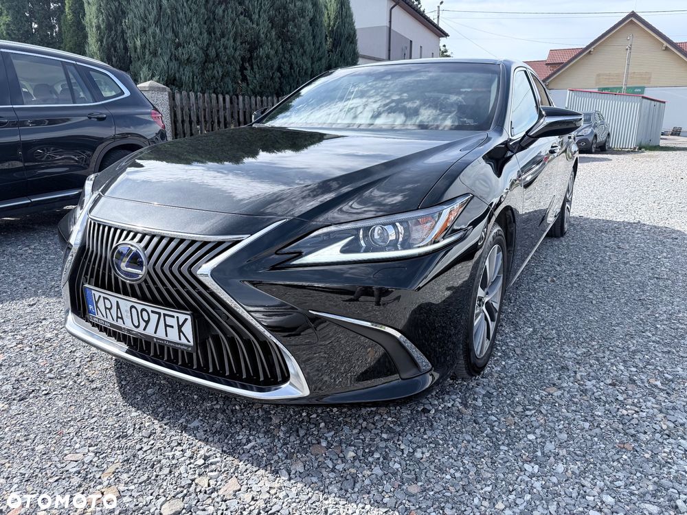 Lexus ES 300h Business Line