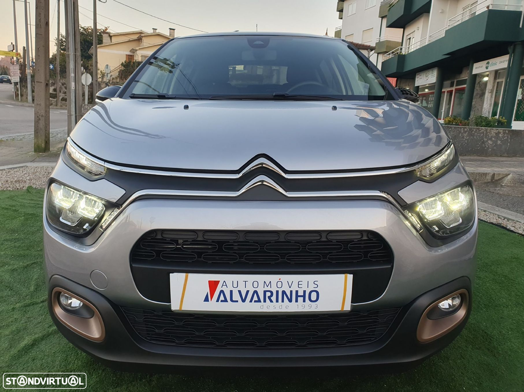 Citroën C3 1.2 PureTech C-Series - 2