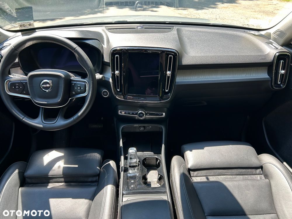 Volvo XC 40 B5 B AWD Momentum Pro - 13