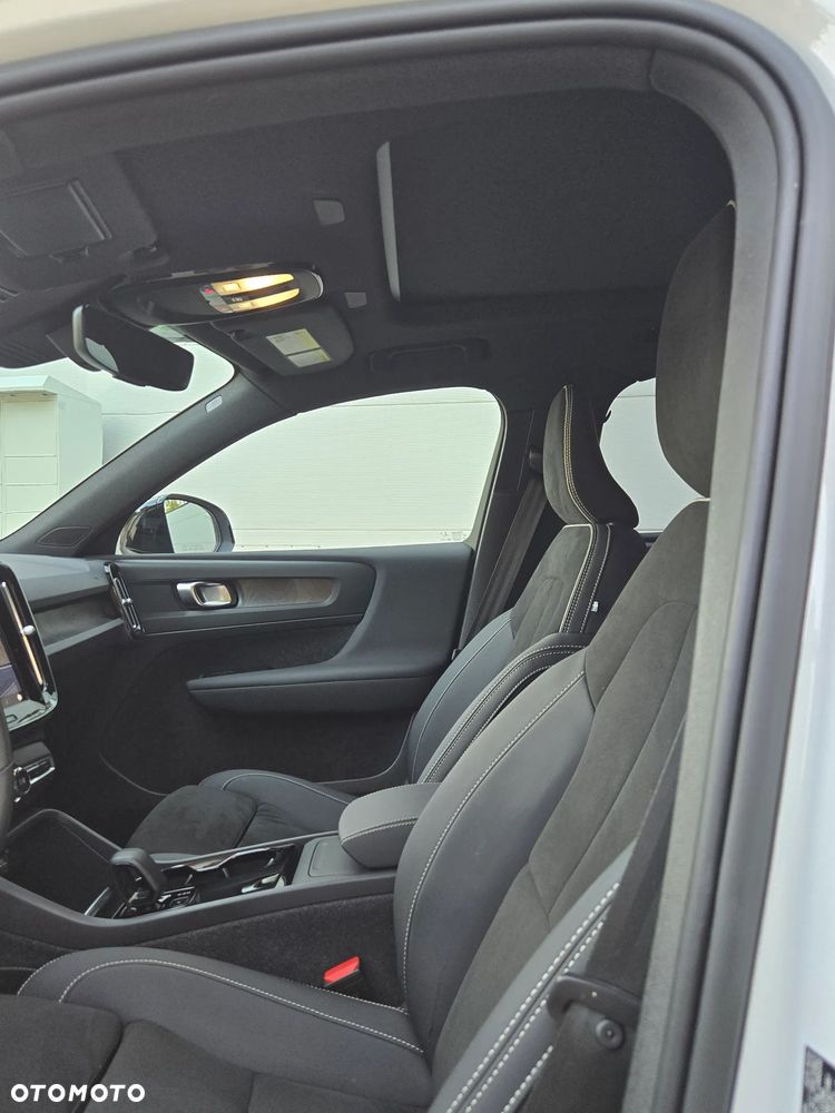 Volvo XC 40 82kWh P8 Recharge AWD Pro - 15