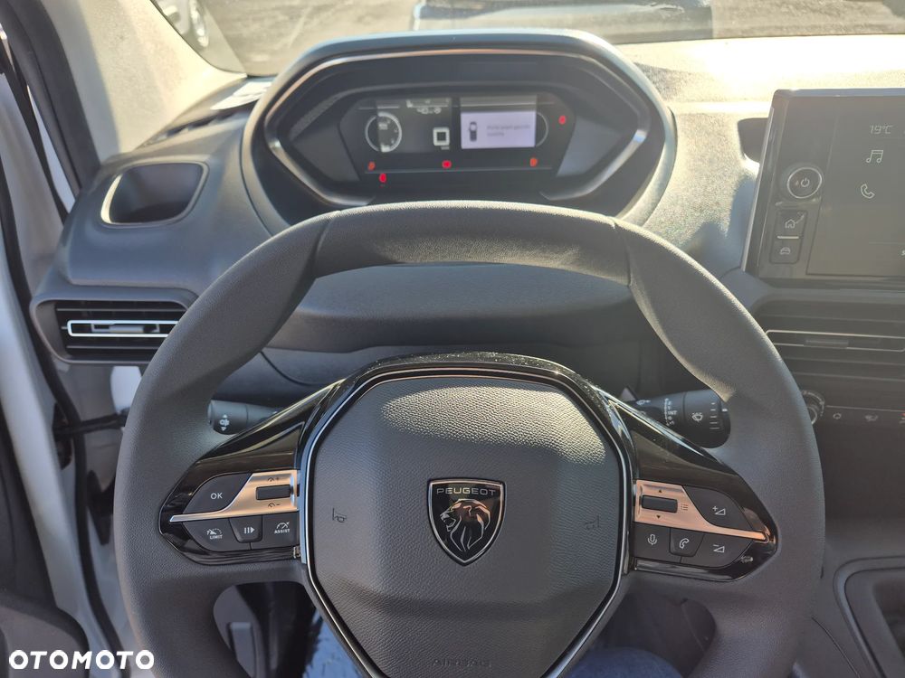 Peugeot Partner Furgon Long 950kg 1.5 HDi 100KM 3osobowy !! OD RĘKI !! - 11