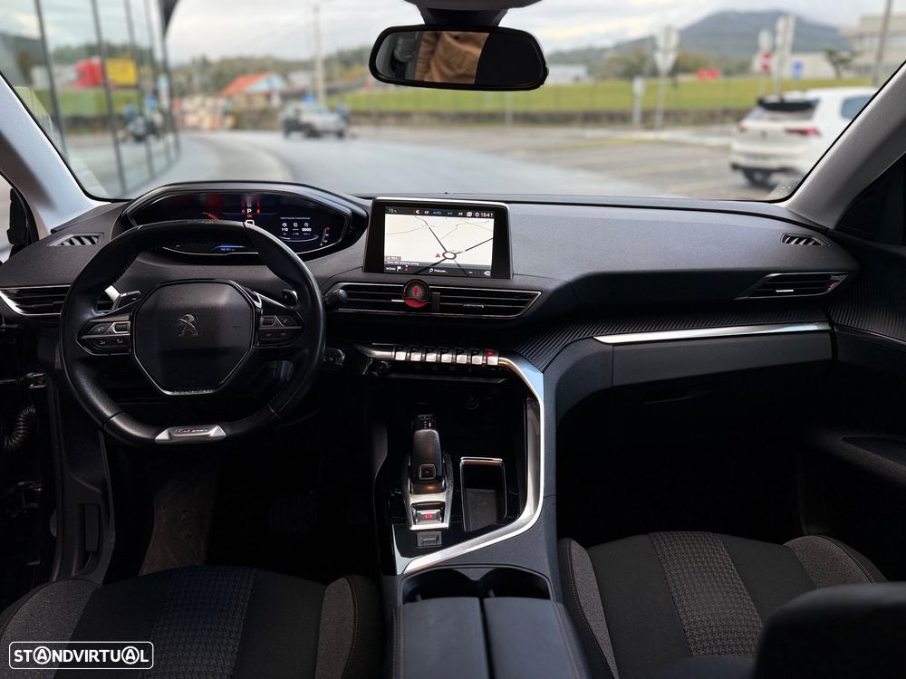 Peugeot 5008 1.5 BlueHDi Allure Pack EAT8 - 18