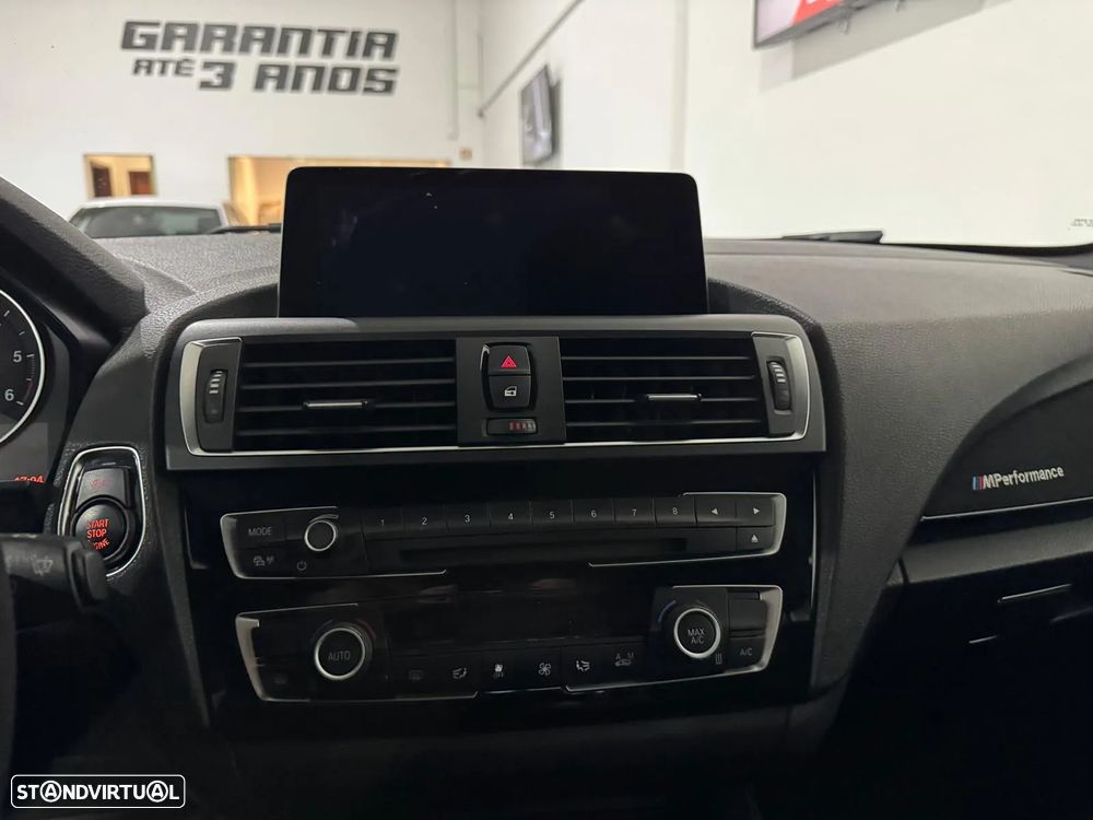 BMW 116 d Pack M - 16