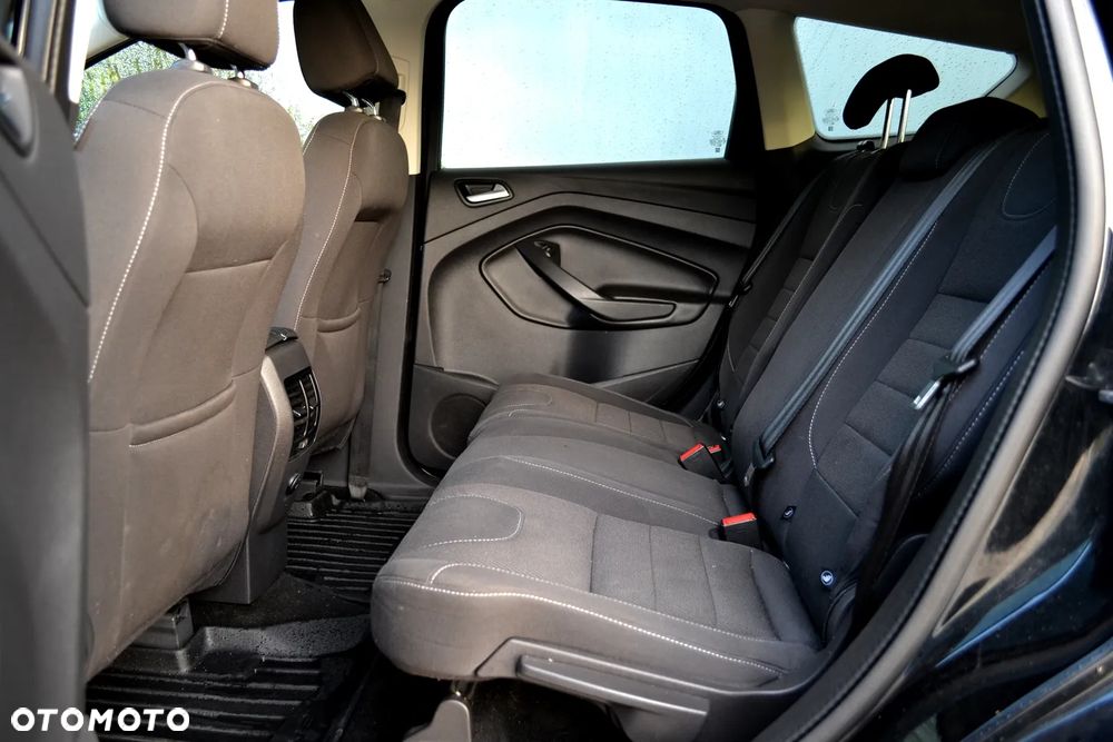 Ford Kuga 1.6 EcoBoost 2x4 Trend - 21