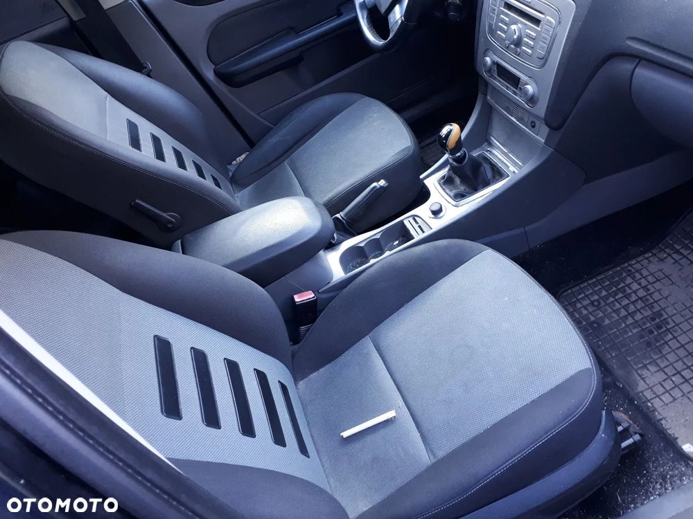 FORD FOCUS MK2 LIFT 07-11 1.8 TDCI   ZDERZAK PRZÓD PRZEDNI  F3 - 15