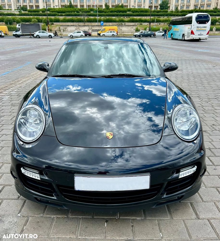 Porsche 911 Turbo - 2