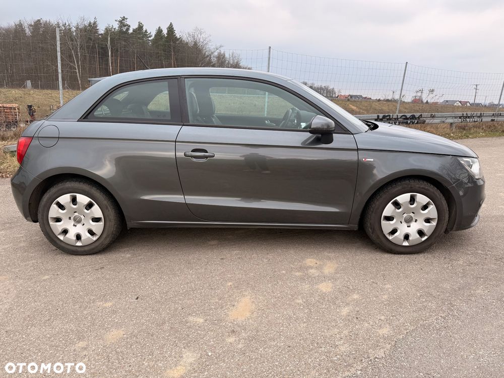 Audi A1 3-drzwiowe 1.6 TDI S line edition - 33
