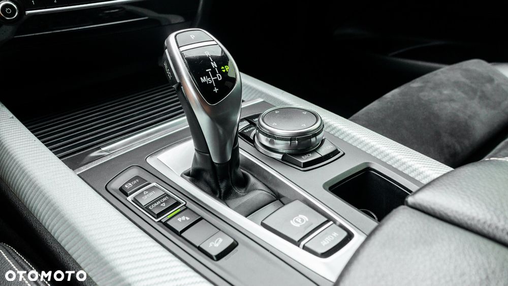 BMW X5 xDrive25d - 23