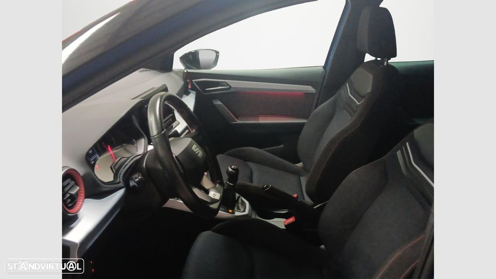 SEAT Arona 1.0 TSI FR - 10