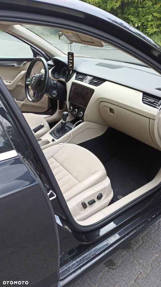 Skoda Octavia 2.0 TDI Style DSG - 2