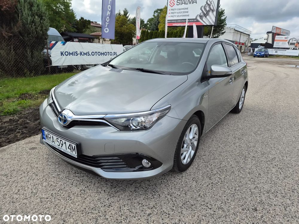 Toyota Auris 1.8 HSD Luna - 1