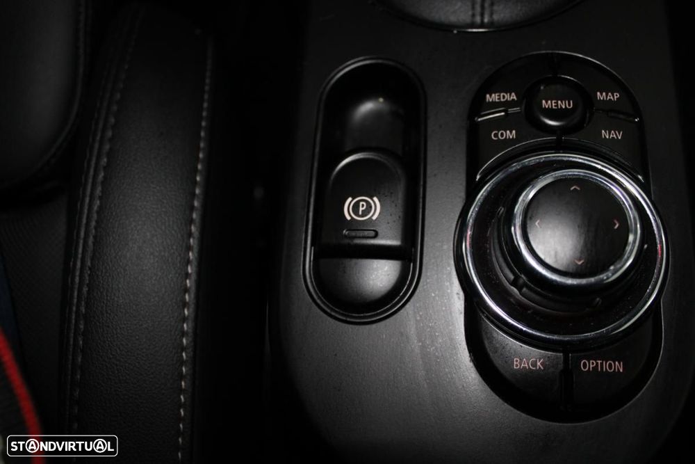 MINI 3 Portas Cooper SE Yours - 21
