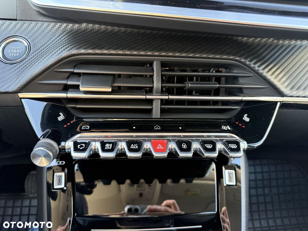 Peugeot 208 1.2 PureTech Allure S&S - 19