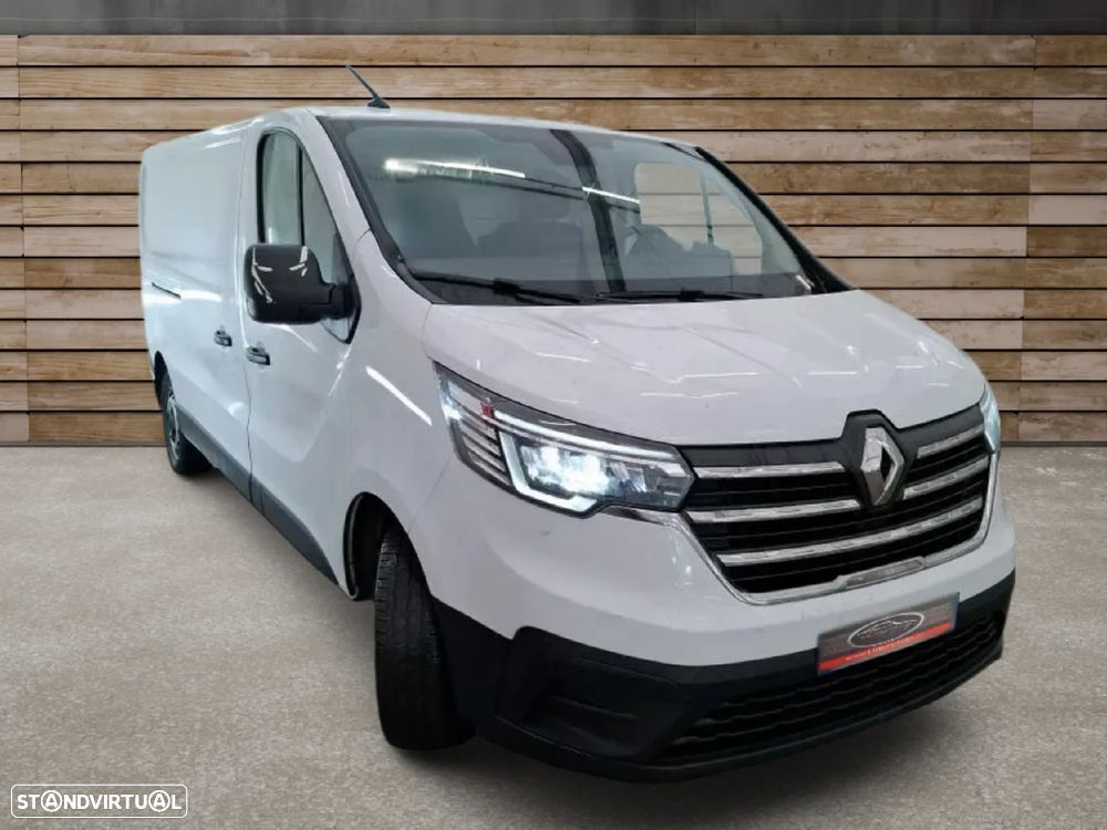 Renault Trafic L2H1 2.0 dCi 130CV - AC- GPS- CarPlay- c/IVA Dedutível - 4