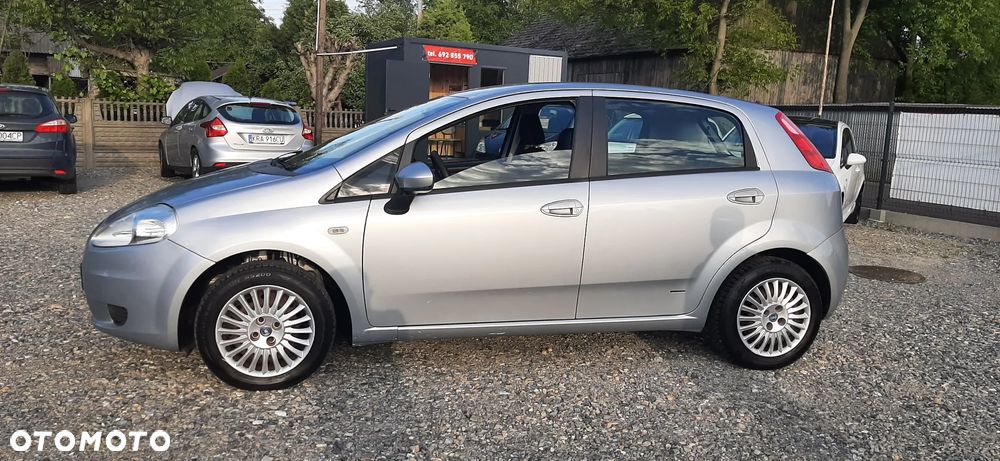 Fiat Grande Punto - 23