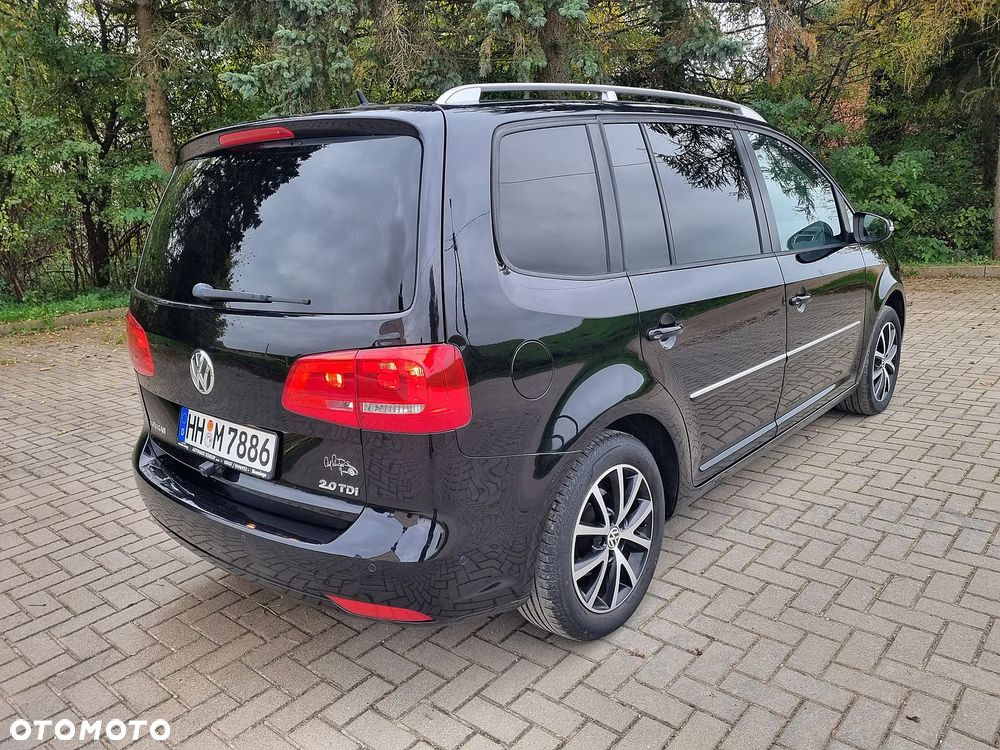 Volkswagen Touran 2011 photo 5