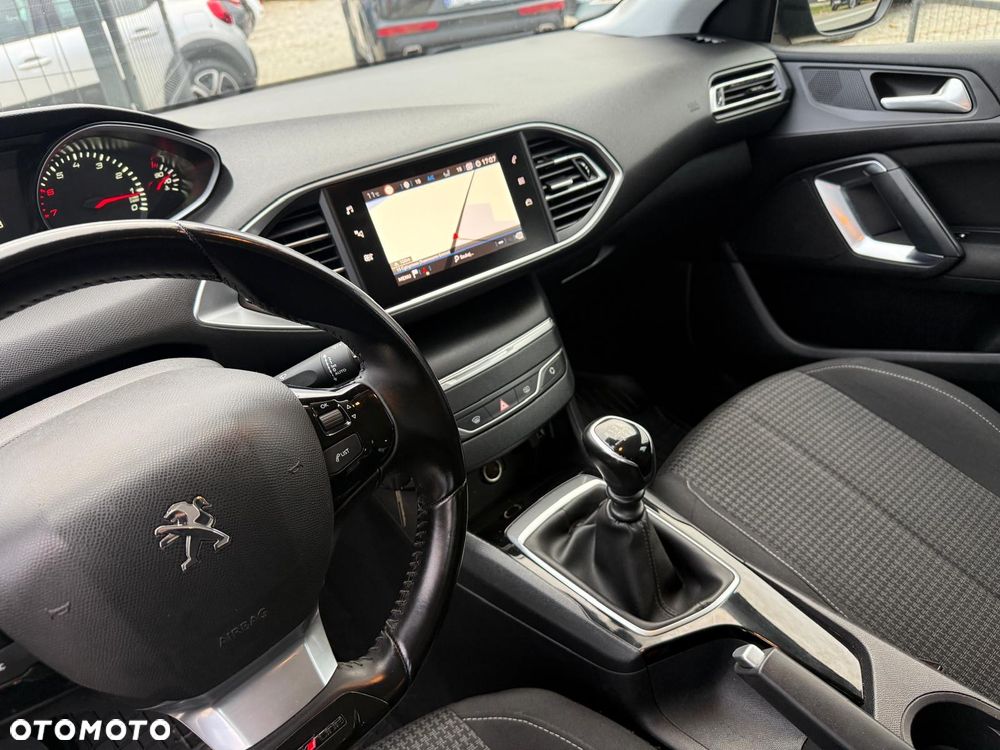 Peugeot 308 - 18