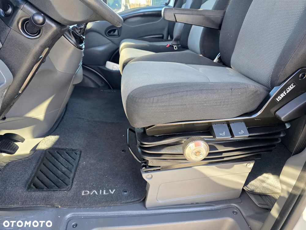 Iveco 35C17 3,0 HPI 170 KONNA DOKA BRYGADÓWKA 7 OSOBOWA 3,2M SKRZYNIA KLIMA 147T/KM PRZEBIEGU GWARANCJA BLIŻNIAKI DO 3,5T WEBASTO - 14