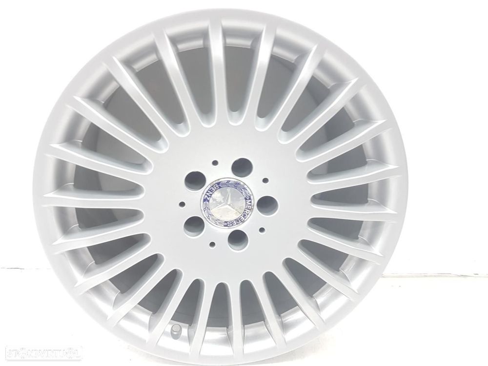 PNEU MERCEDES-BENZ CLS BM 219 - 1