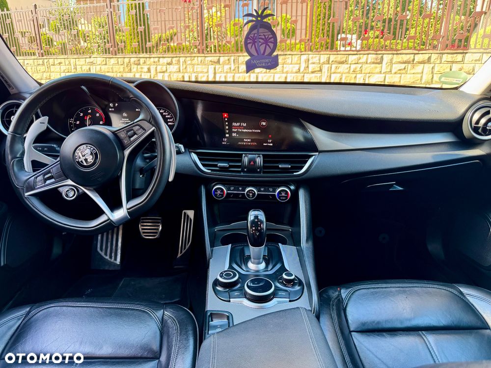 Alfa Romeo Giulia 2.2 D Turbo Super - 17