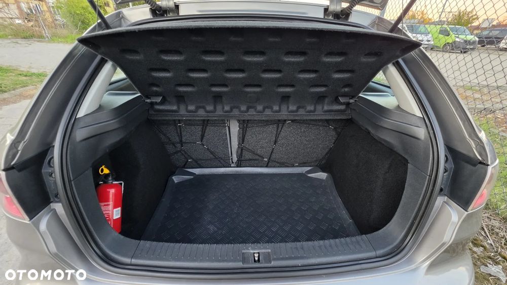 Seat Ibiza 1.4 16V Signo - 12