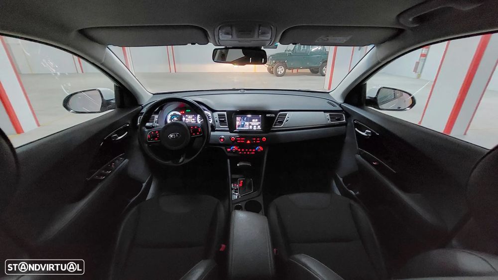 Kia Niro 1.6 GDi HEV - 10