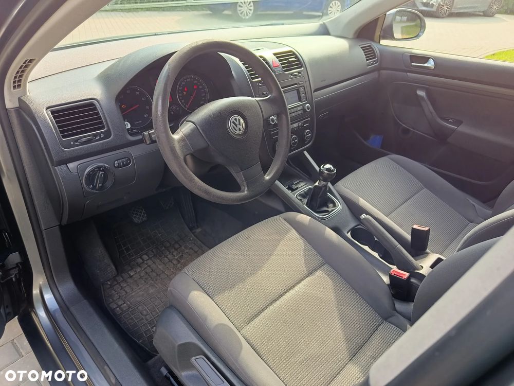 Volkswagen Jetta 1.6 Comfortline - 16